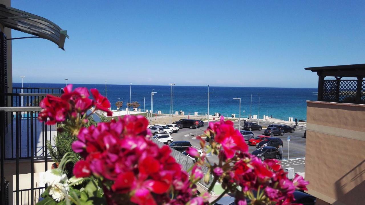 Gallery Art - Sea View Monopoli Bagian luar foto
